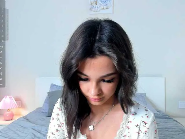 cute_fox_girl – webcam model profile photo Image 12