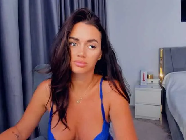 scop_ofilia – webcam model profile photo Image 12