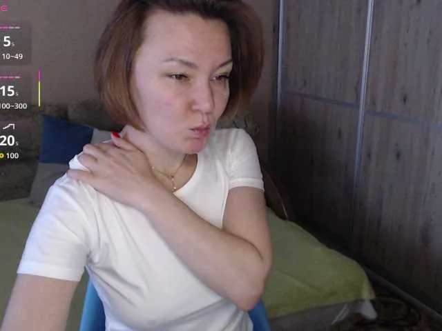 glossybabe_ – webcam model profile photo Image 19