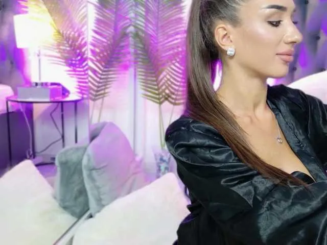 cristalbeautiful1 – webcam model profile photo Image 2