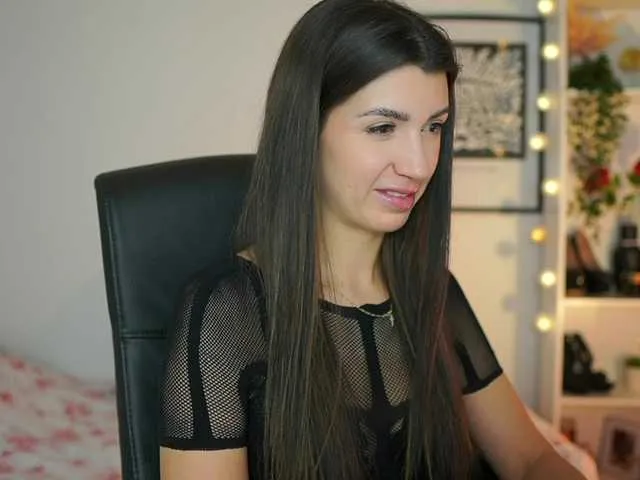 shayna_cute – webcam model profile photo Image 3