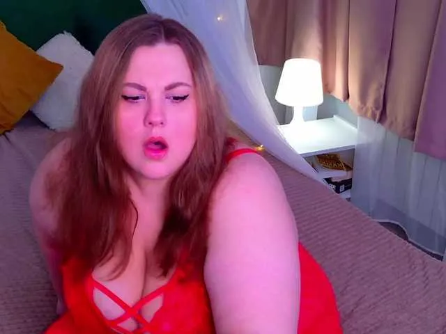 JulieGrin – webcam model profile photo