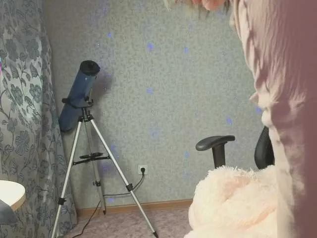 vixenvictoriaa – webcam model profile photo Image 9