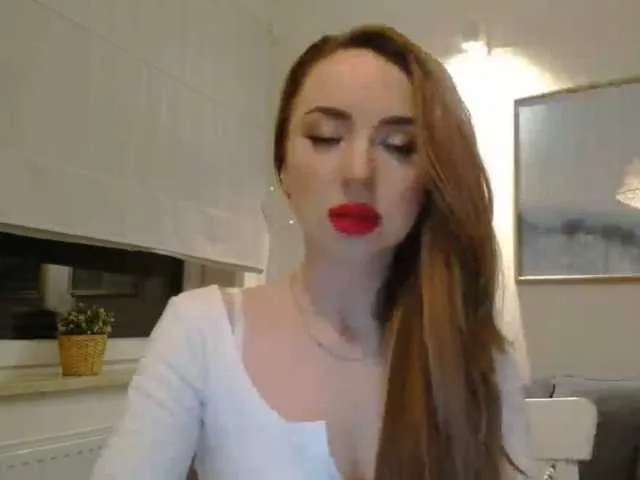 JulietteGlow – webcam model profile photo