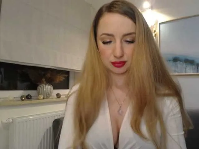 corni__ – webcam model profile photo Image 9