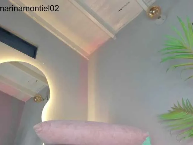 yummylaylax – webcam model profile photo Image 16