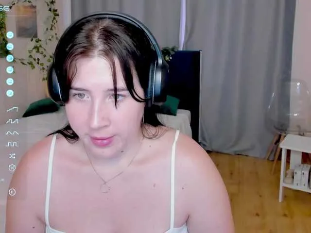 KarenDeMeow Image 5