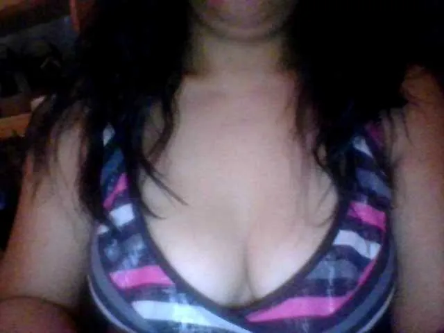 xunybany – webcam model profile photo Image 10