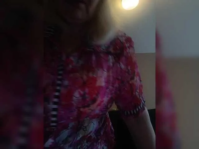 blooming_soul – webcam model profile photo Image 3