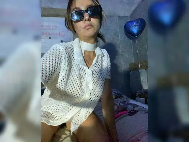 Sonya-reallsugar – webcam model profile photo Image 2