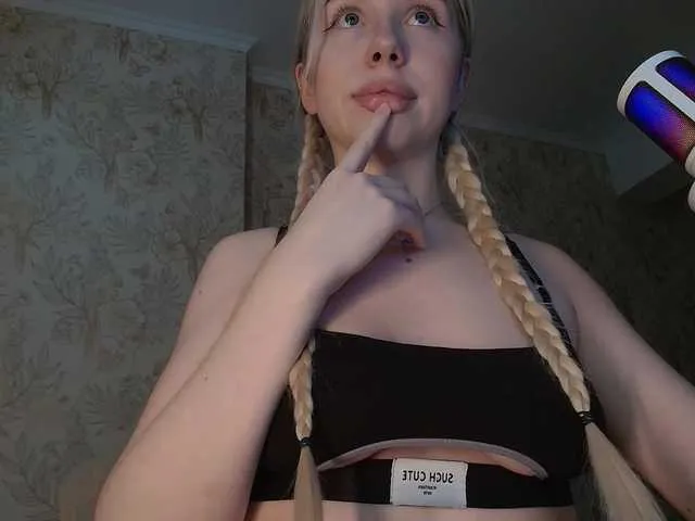 AnzuKim – webcam model profile photo Image 6
