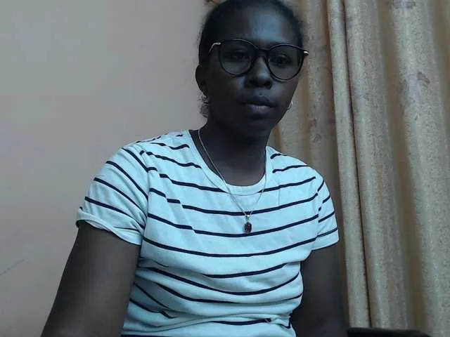 Tvoyasamka77 – webcam model profile photo Image 18
