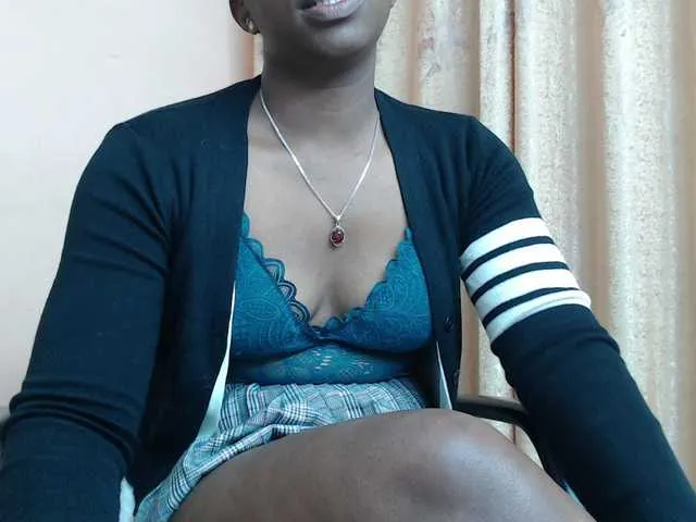 Tvoyasamka77 – webcam model profile photo Image 8
