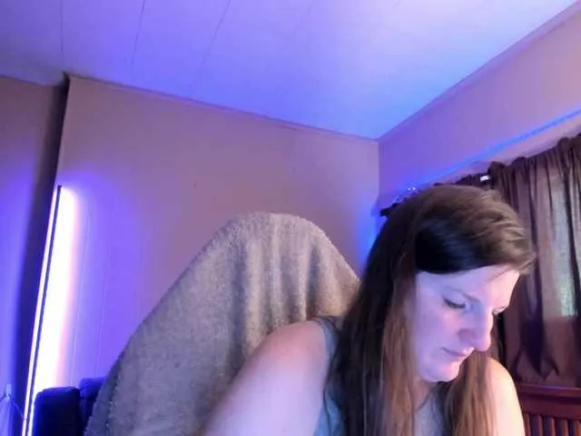 MiamiMur – webcam model profile photo Image 12