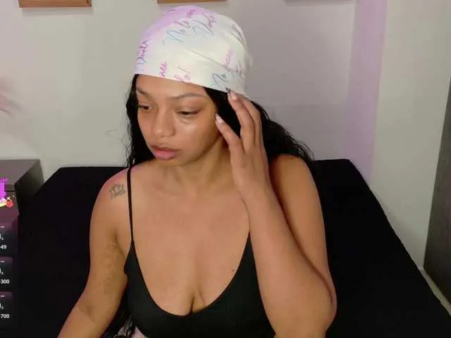 selina_kyl3 – webcam model profile photo Image 14