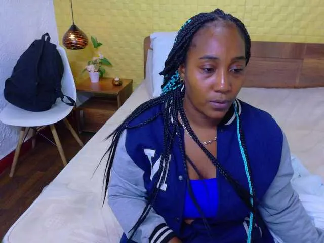 glossybabe_ – webcam model profile photo Image 18