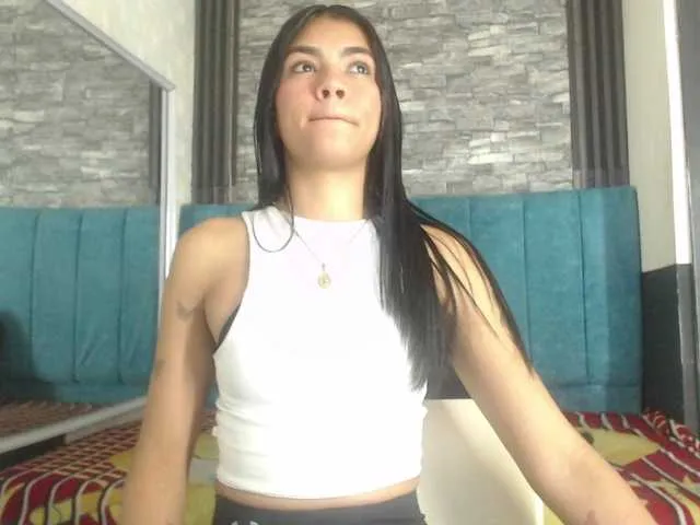 babyhuelix – webcam model profile photo Image 9