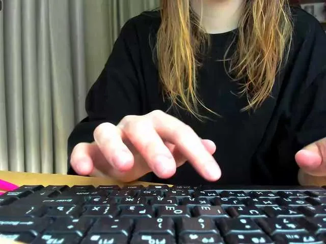 Likachkaa – webcam model profile photo Image 15