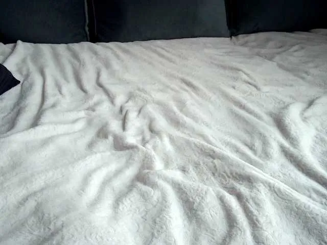 MinniMia – webcam model profile photo Image 18