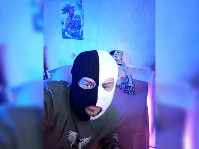 Innokentiy449 – webcam model profile photo Image 10