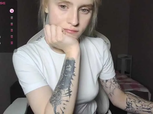 bunnydollstella – webcam model profile photo Image 14