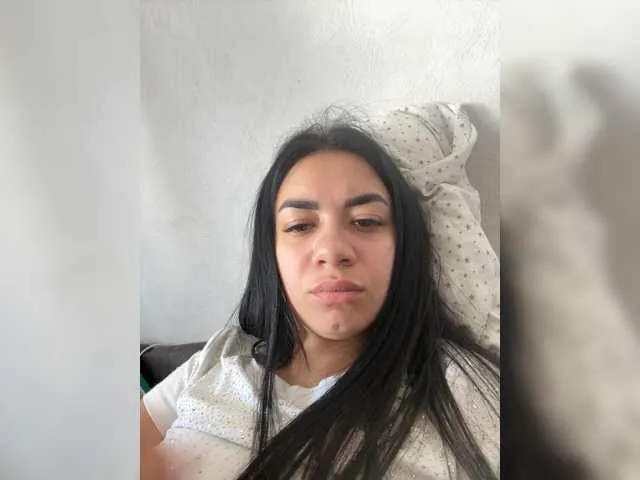 Kisssmook2 – webcam model profile photo