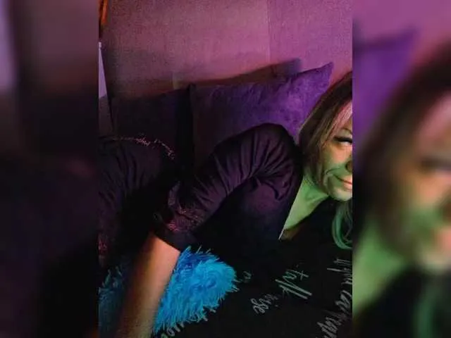 ebonycandymelani – webcam model profile photo Image 3