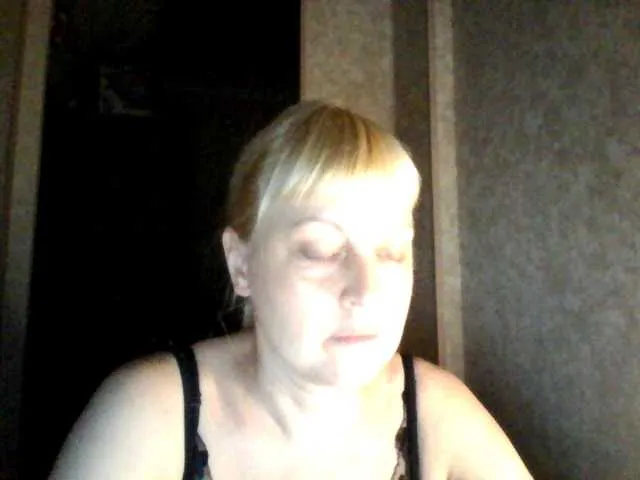 SvParochka – webcam model profile photo Image 10