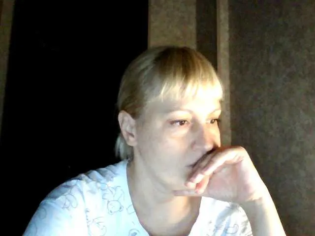 SvParochka – webcam model profile photo Image 14