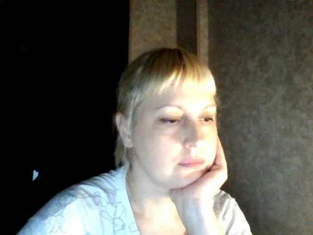 SvParochka – webcam model profile photo Image 7