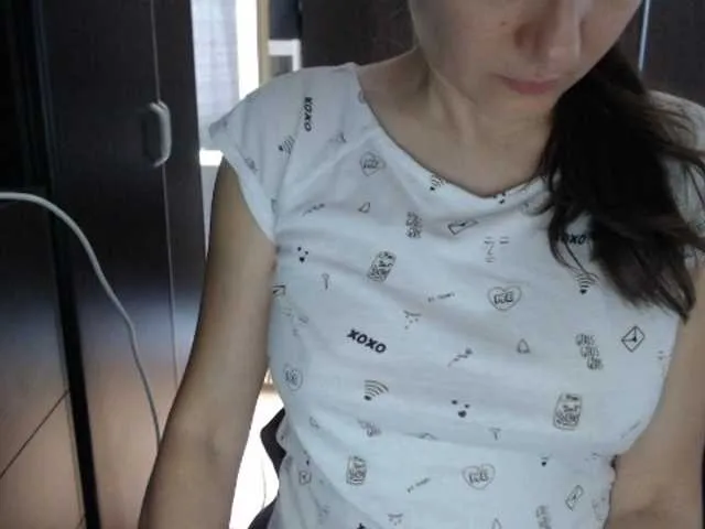 heymartina – webcam model profile photo Image 13