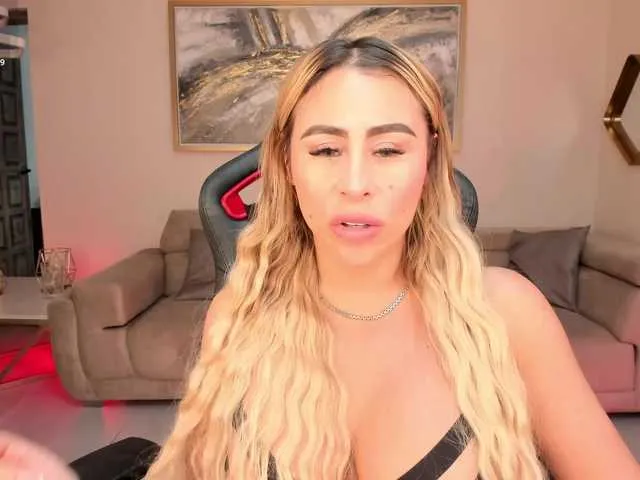 KylieeCooper Image 18