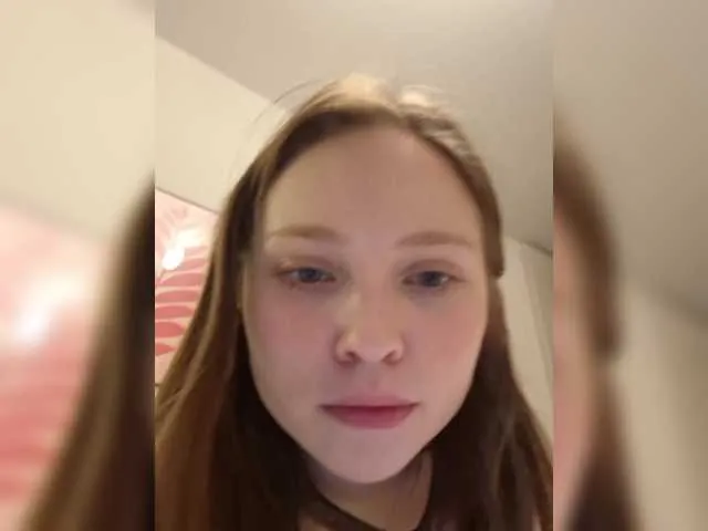 mandarinkaa – webcam model profile photo Image 17