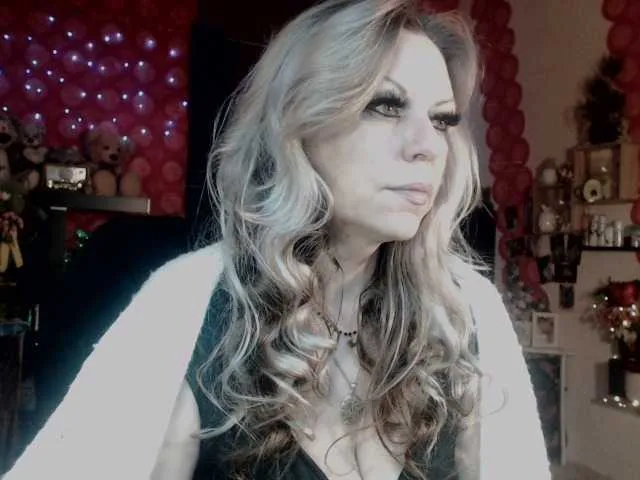 LadyVelvet Image 5