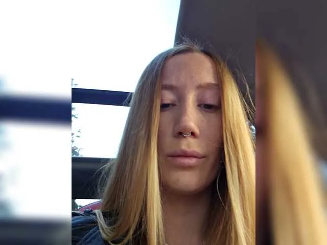 StarKristy – webcam model profile photo Image 9