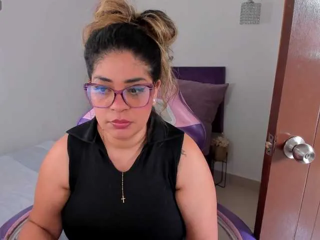 mayadashaaa – webcam model profile photo Image 6