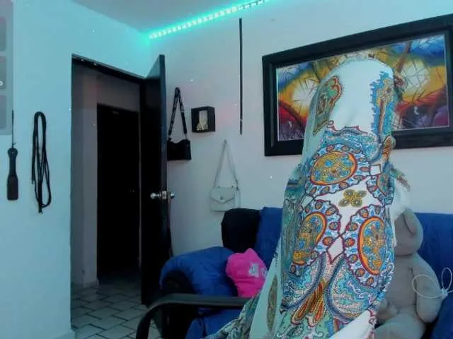 miss_juliaa – webcam model profile photo Image 12