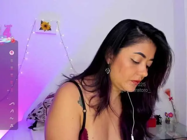 liightanddarkness11_11 – webcam model profile photo Image 5