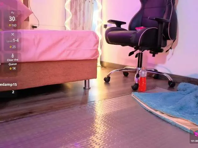 Vik1One1 – webcam model profile photo Image 6