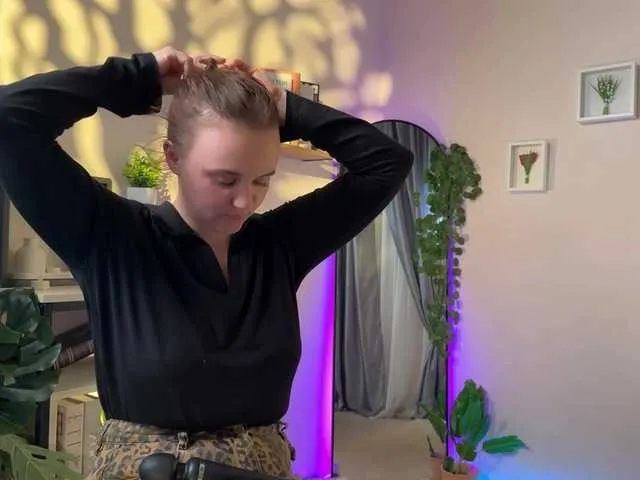 to4ka-gi – webcam model profile photo Image 10