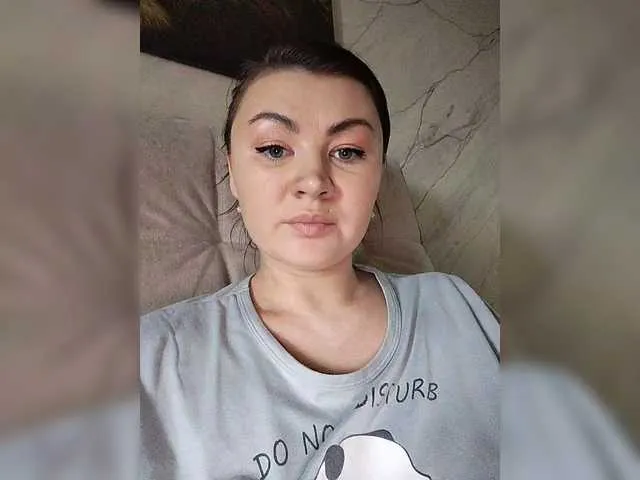 tassiarauj – webcam model profile photo Image 8