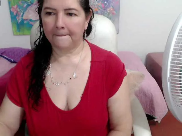 leonela Image 4