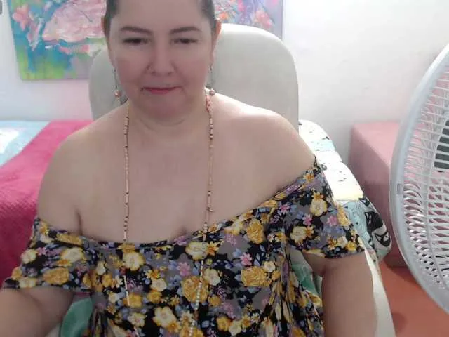 leonela Image 5
