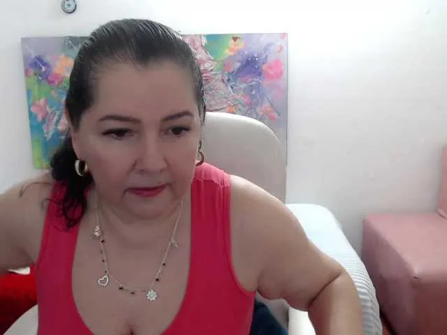leonela Image 6