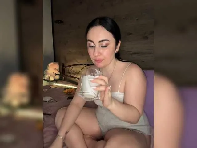 gianna_latin – webcam model profile photo Image 8