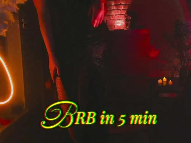 millemimi – webcam model profile photo Image 8