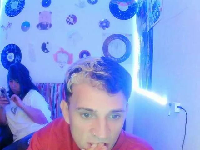 MinniMia – webcam model profile photo Image 7