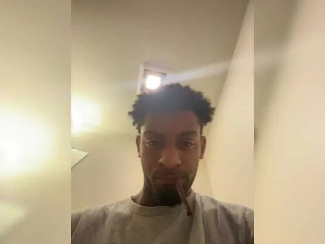 XxxSexyMilfxxX – webcam model profile photo Image 4