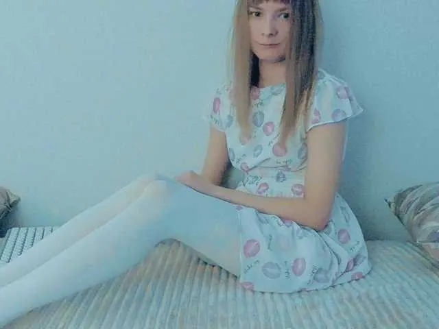 MinniMia – webcam model profile photo Image 17