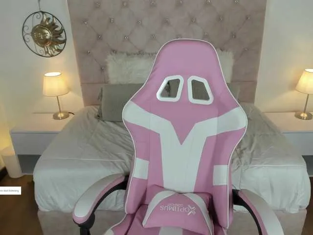 lilyboom1 – webcam model profile photo